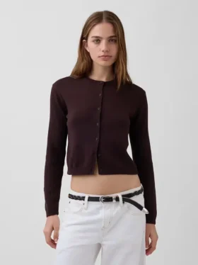 Cardigan corto dalla vestibilità comoda in 100% cotone