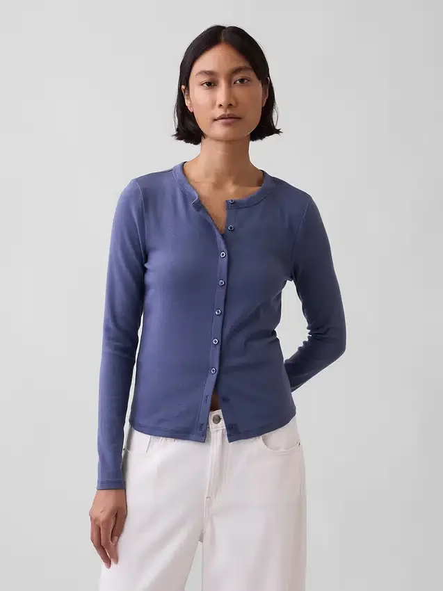 Cardigan moderno a girocollo
