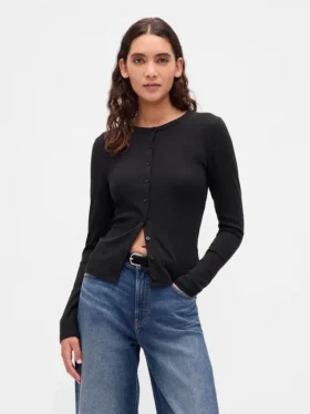 Cardigan moderno a girocollo