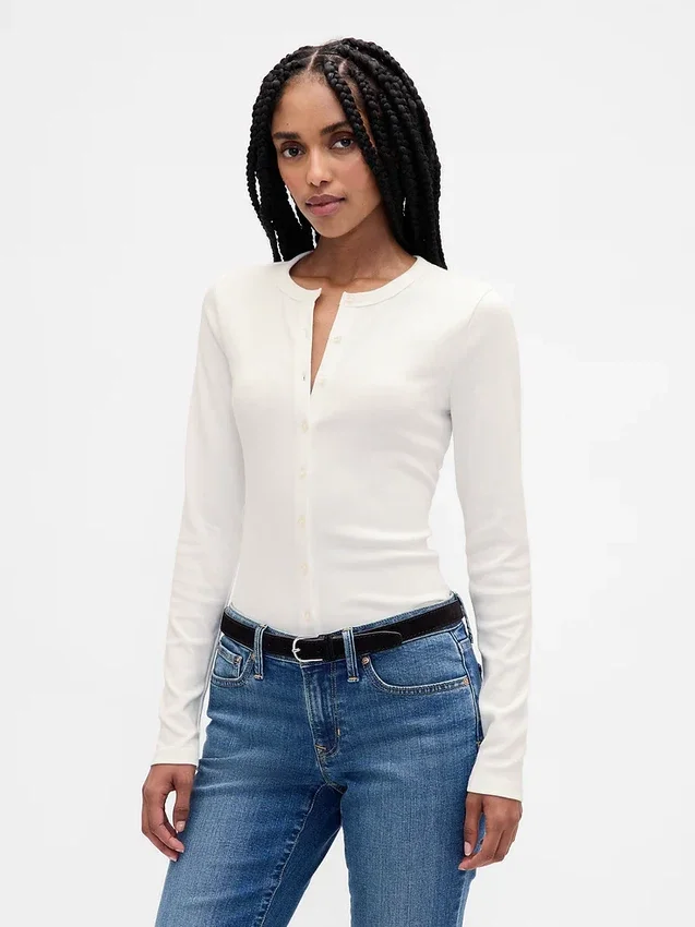 Cardigan moderno a girocollo