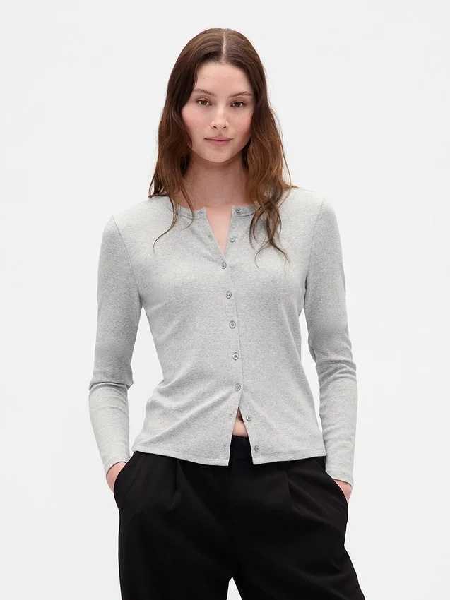 Cardigan moderno a girocollo