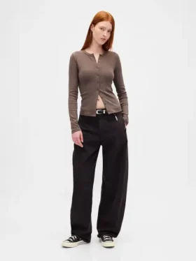 Cardigan moderno a girocollo