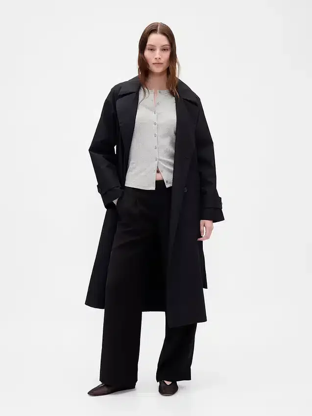 Cardigan moderno a girocollo