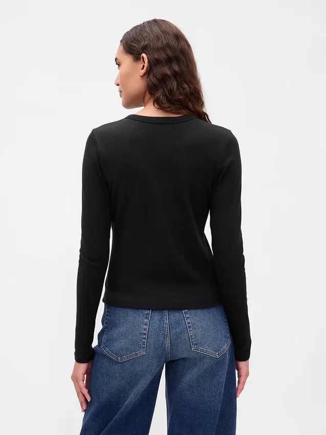 Cardigan moderno a girocollo