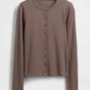 Cardigan moderno a girocollo