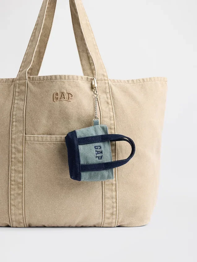 Ciondolo per borsa tote con logo