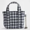 Ciondolo per borsa tote con logo