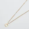 Collana Admiral Row con iniziale delicata in oro