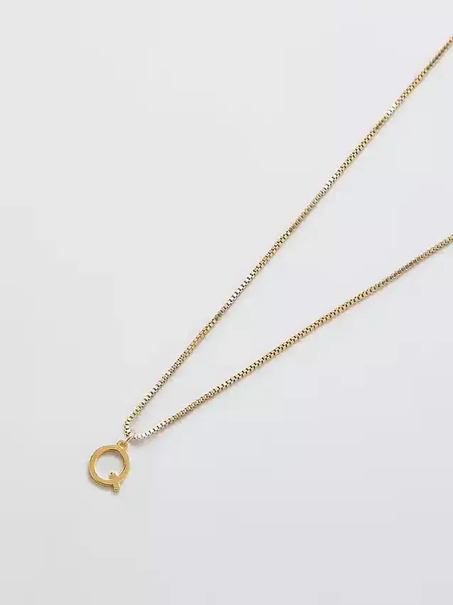 Collana Admiral Row con iniziale delicata in oro