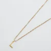 Collana Admiral Row con iniziale delicata in oro