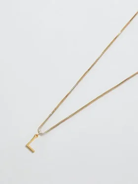 Collana Admiral Row con iniziale delicata in oro