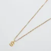 Collana Admiral Row con iniziale delicata in oro