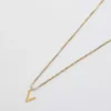 Collana Admiral Row con iniziale delicata in oro