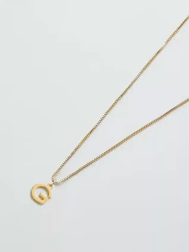 Collana con iniziale delicata in oro Admiral Row