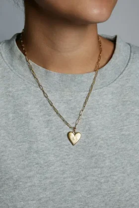 Collana Hart con piccolo cuore d’oro scanalato