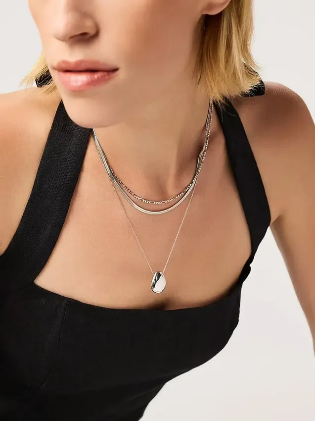 Collana Mini Pebble in argento di Ana Luisa