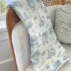 Copertina per neonati in bambù "Spring Toile" di The Gilded Bird