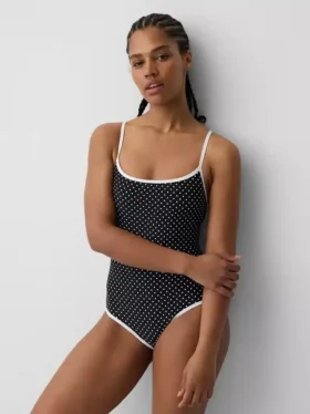 Costume da bagno con scollo rotondo