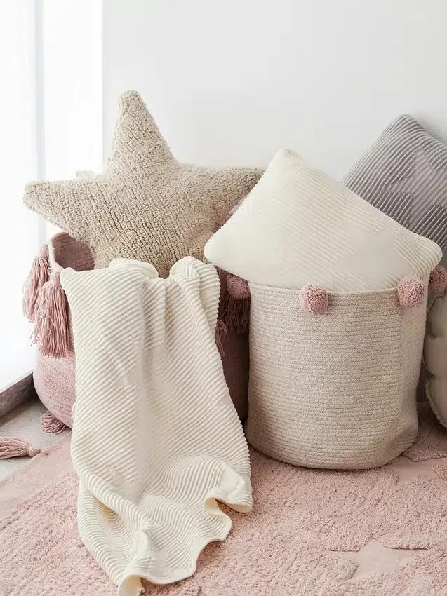 Cuscino Star Beige di Lorena Canals