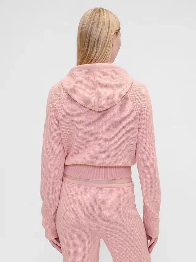 Felpa con cappuccio corta a trama waffle CashSoft GAP × Summer Fridays