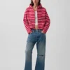 Felpa con cappuccio oversize a righe in spugna