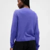 GAP × Disney "L'incubo prima di Natale" di Tim Burton: cardigan CashSoft con teschi