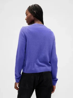 GAP × Disney “L’incubo prima di Natale” di Tim Burton: cardigan CashSoft con teschi