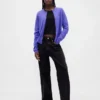 GAP × Disney "L'incubo prima di Natale" di Tim Burton: cardigan CashSoft con teschi