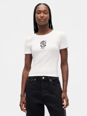 GAP × Disney "The Nightmare Before Christmas" di Tim Burton: T-shirt moderna dal taglio ristretto