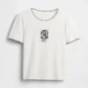 GAP × Disney "The Nightmare Before Christmas" di Tim Burton: T-shirt moderna dal taglio ristretto