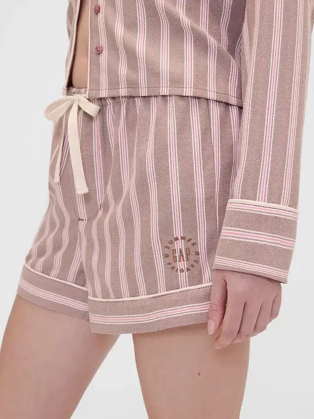 Gap × Summer Fridays Pantaloncini da pigiama in flanella a righe
