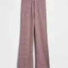 GAP × Summer Fridays Pantaloni a zampa in maglia a nido d’ape CashSoft