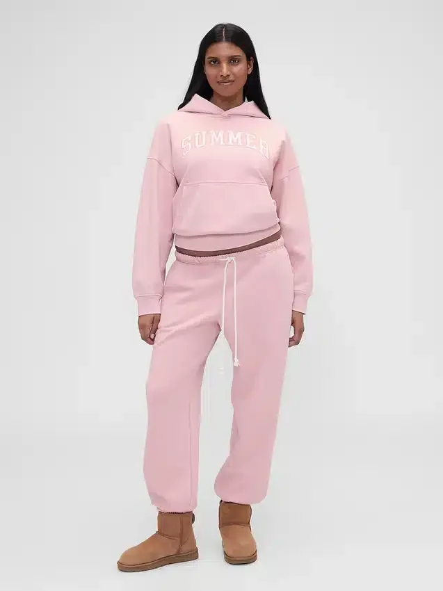 GAP × Summer Fridays Pantaloni da jogging in pile pesante con logo, vestibilità comoda