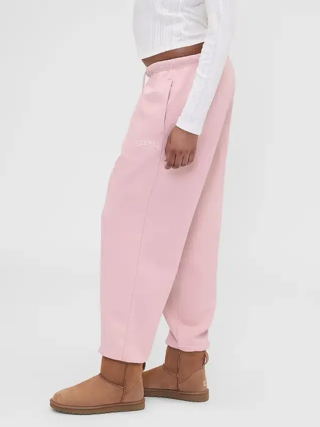 GAP × Summer Fridays Pantaloni da jogging in pile pesante con logo, vestibilità comoda
