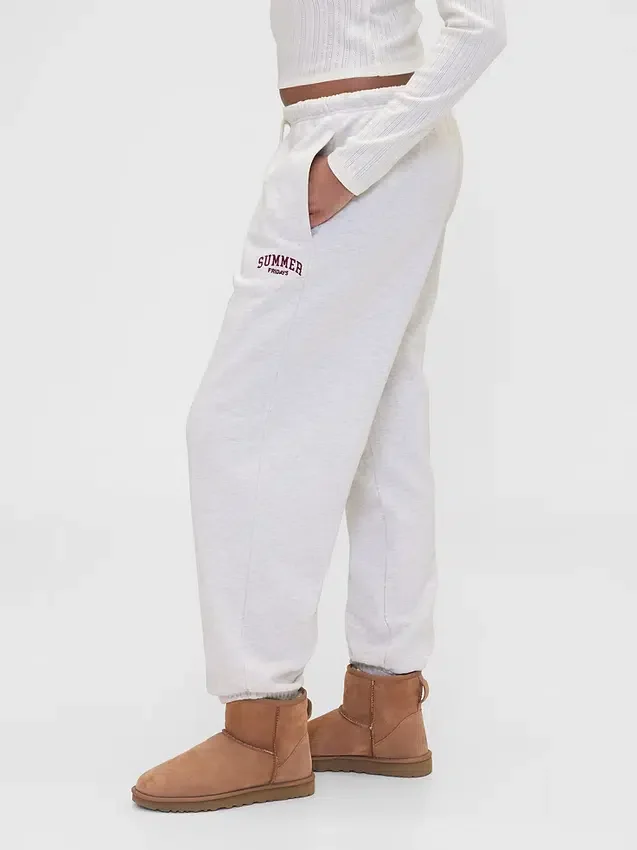 GAP × Summer Fridays Pantaloni da jogging in pile pesante con logo, vestibilità comoda