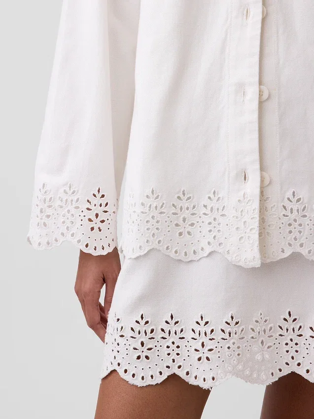 Giacca-camicia dal taglio morbido con orlo traforato