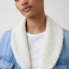 Giacca in denim con collo a scialle e fodera in sherpa