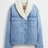 Giacca in denim con collo a scialle e fodera in sherpa