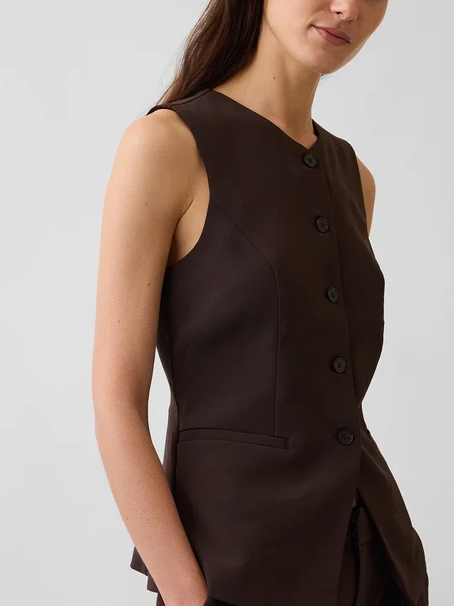 Gilet lungo a collo alto
