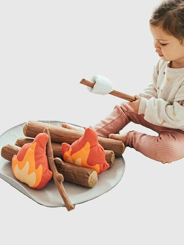 Giocattolo per bambini piccoli “Focolaio da campeggio e s’mores”