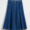 Gonna lunga in denim con cuciture e chiusura frontale a bottoni