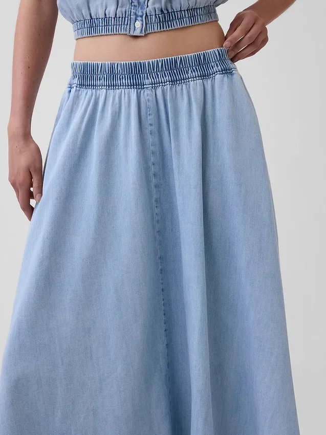 Gonna midi a fazzoletto in denim