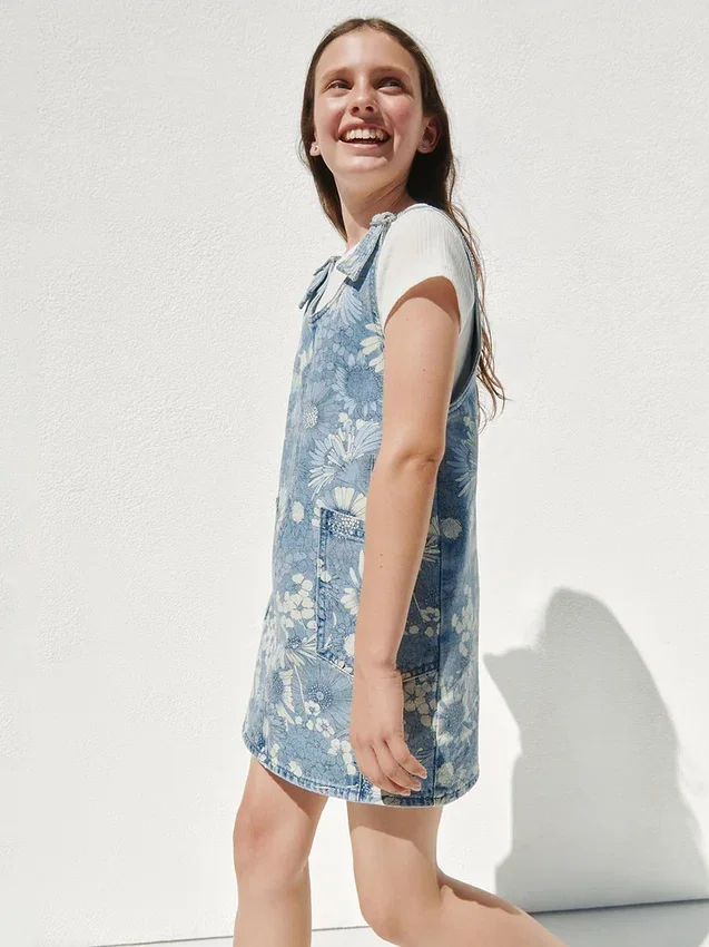 Gonna-pantaloncino in denim a fiori per bambini