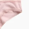 Hipster cheeky in morbidissimo cotone biologico elasticizzato con bordi in pizzo