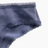 Hipster cheeky in morbidissimo cotone biologico elasticizzato con bordi in pizzo