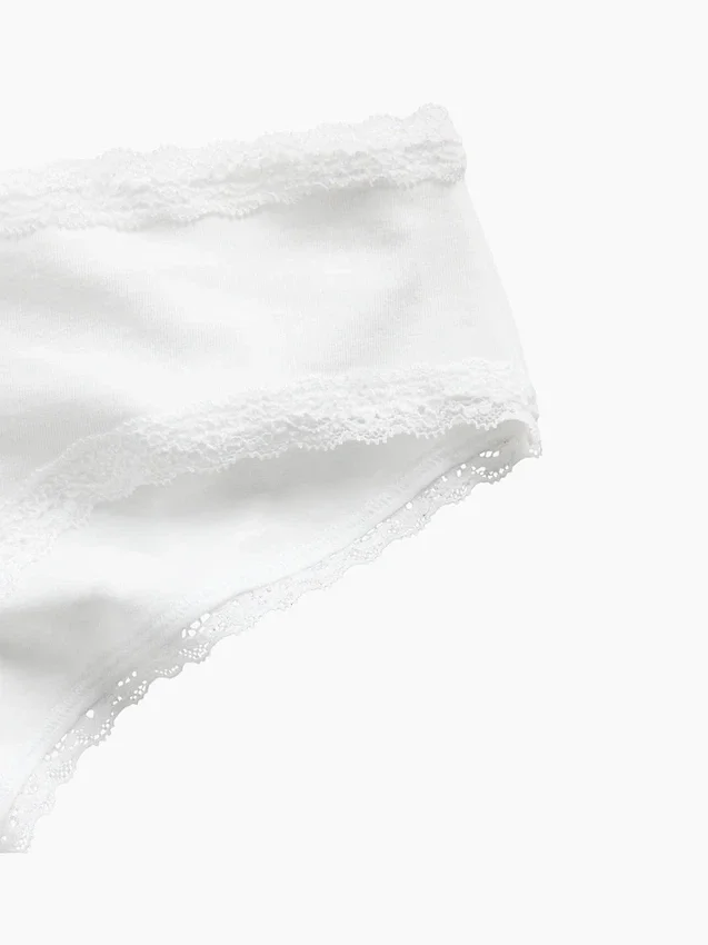 Hipster cheeky in morbidissimo cotone biologico elasticizzato con bordi in pizzo