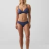 Hipster cheeky in morbidissimo cotone biologico elasticizzato con bordi in pizzo