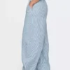 Jeans a cavallina a vita media in denim ultra morbido a righe