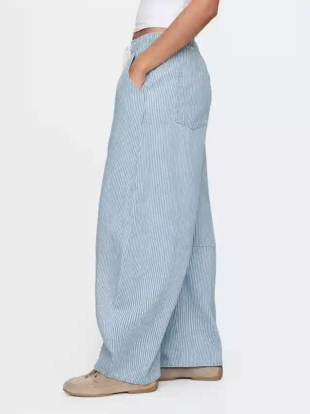 Jeans a cavallina a vita media in denim ultra morbido a righe