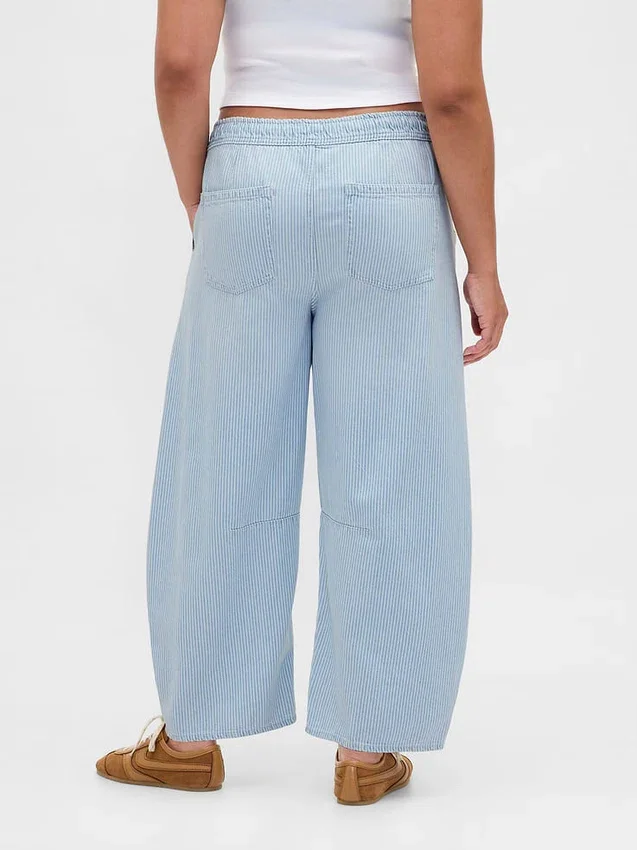 Jeans a cavallina a vita media in denim ultra morbido a righe